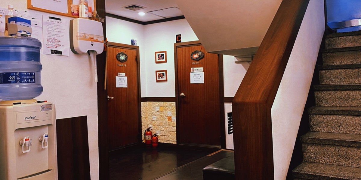 <div style='font-size:1.2em;display:none;'>.</div>
